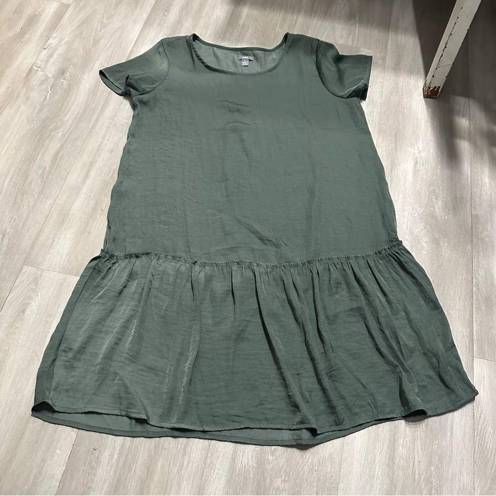 Aerie Green Satin Short Sleeve Dress Sz M